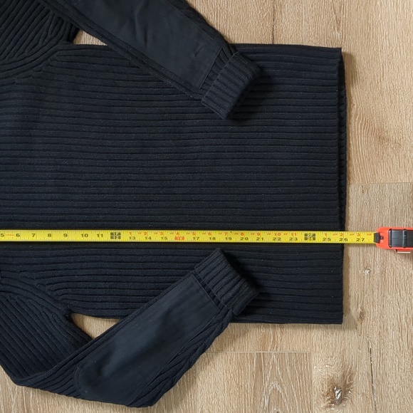 EUC LL Bean Commando Black Ribbed Sweater Merino Wool Small - Picture 6 of 9